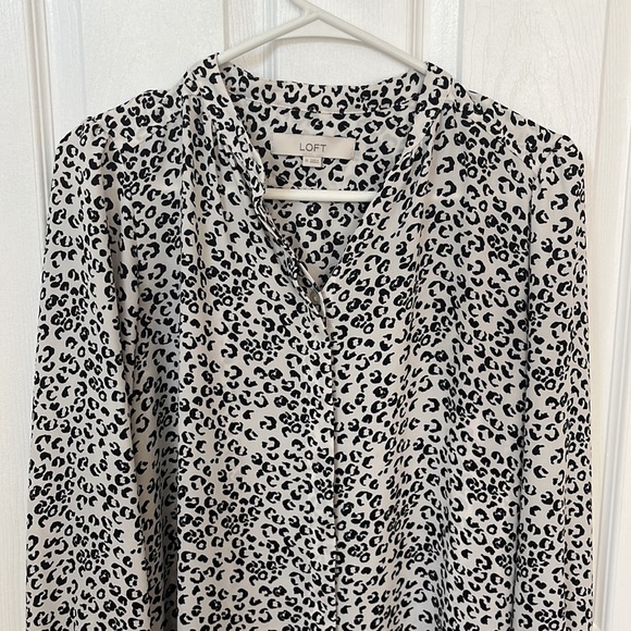 Loft Blouse - Picture 2 of 5